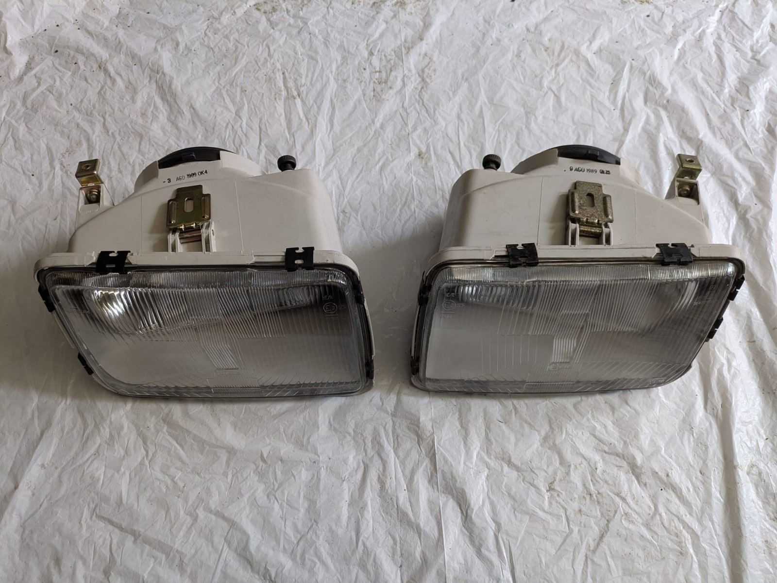 Ford Sierra MK1 Headlights (Base/GL, New Old Stock)