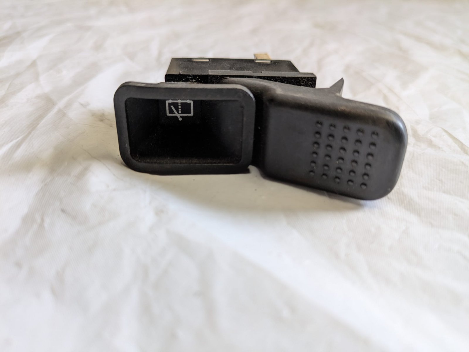 Ford Fiesta MK2 Rear Screen Switch